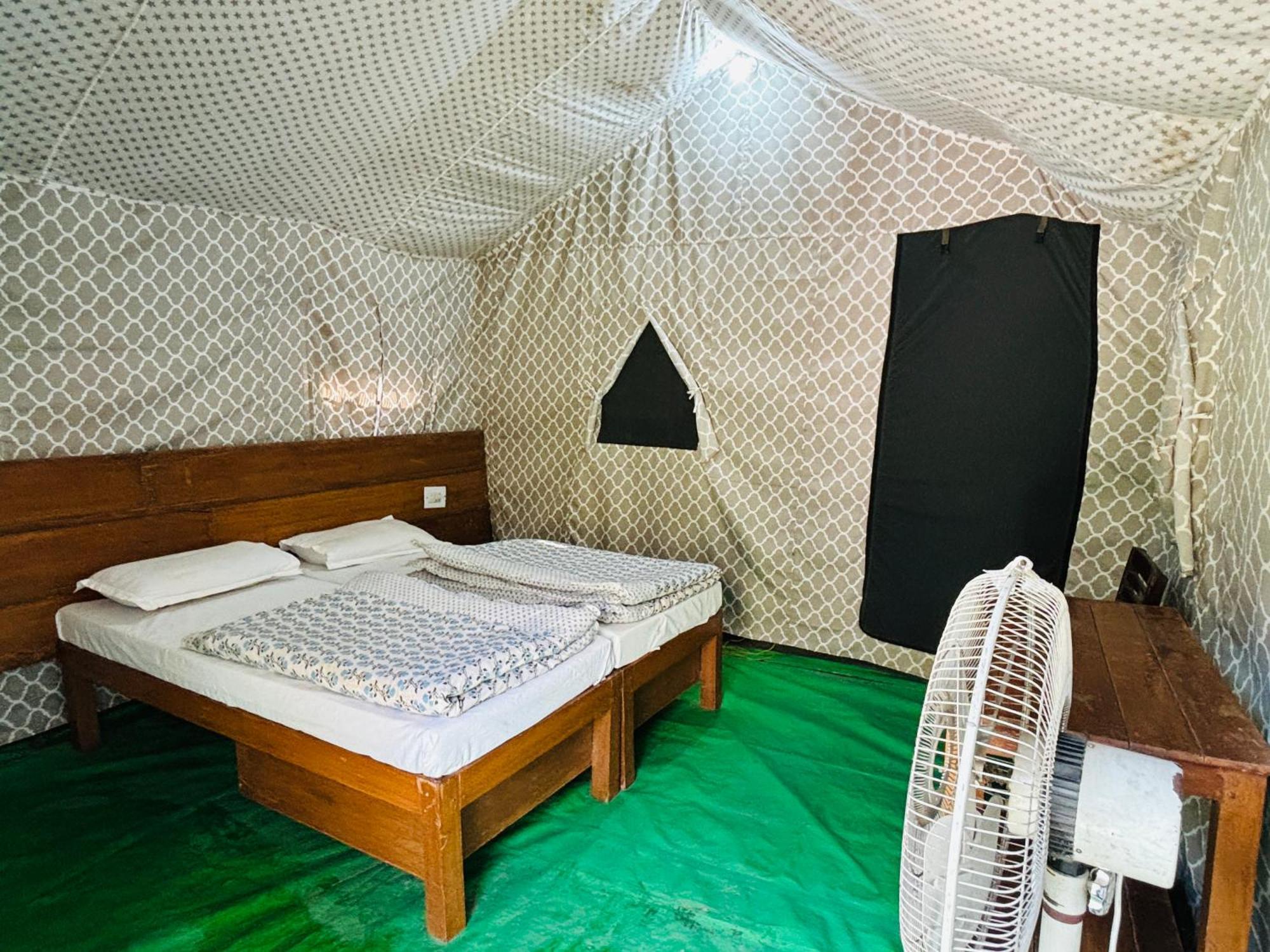 Camp High 5 Jayalgarh Dāngchura Exterior foto